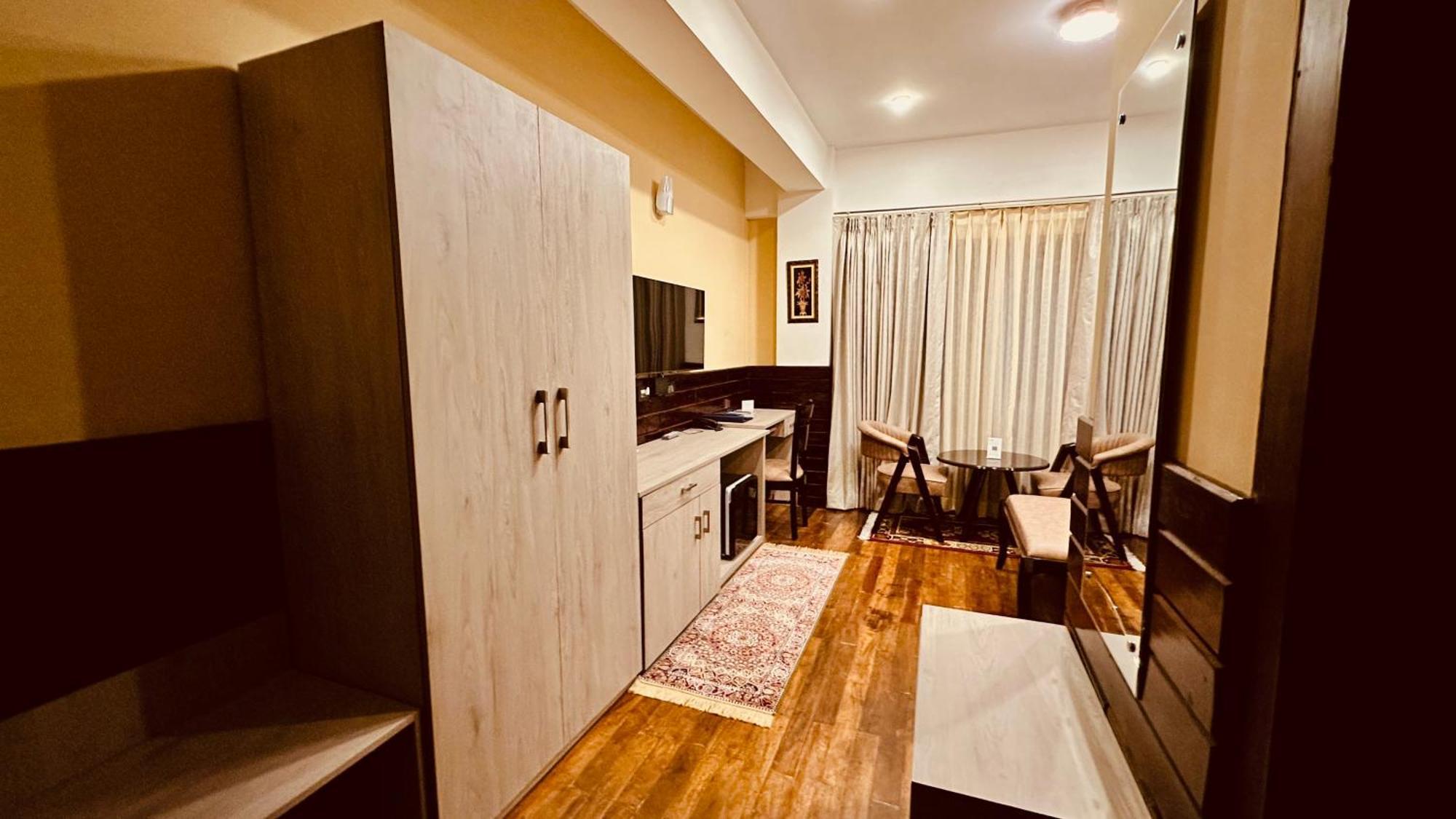 Silver Cloud Hotel Паро Экстерьер фото